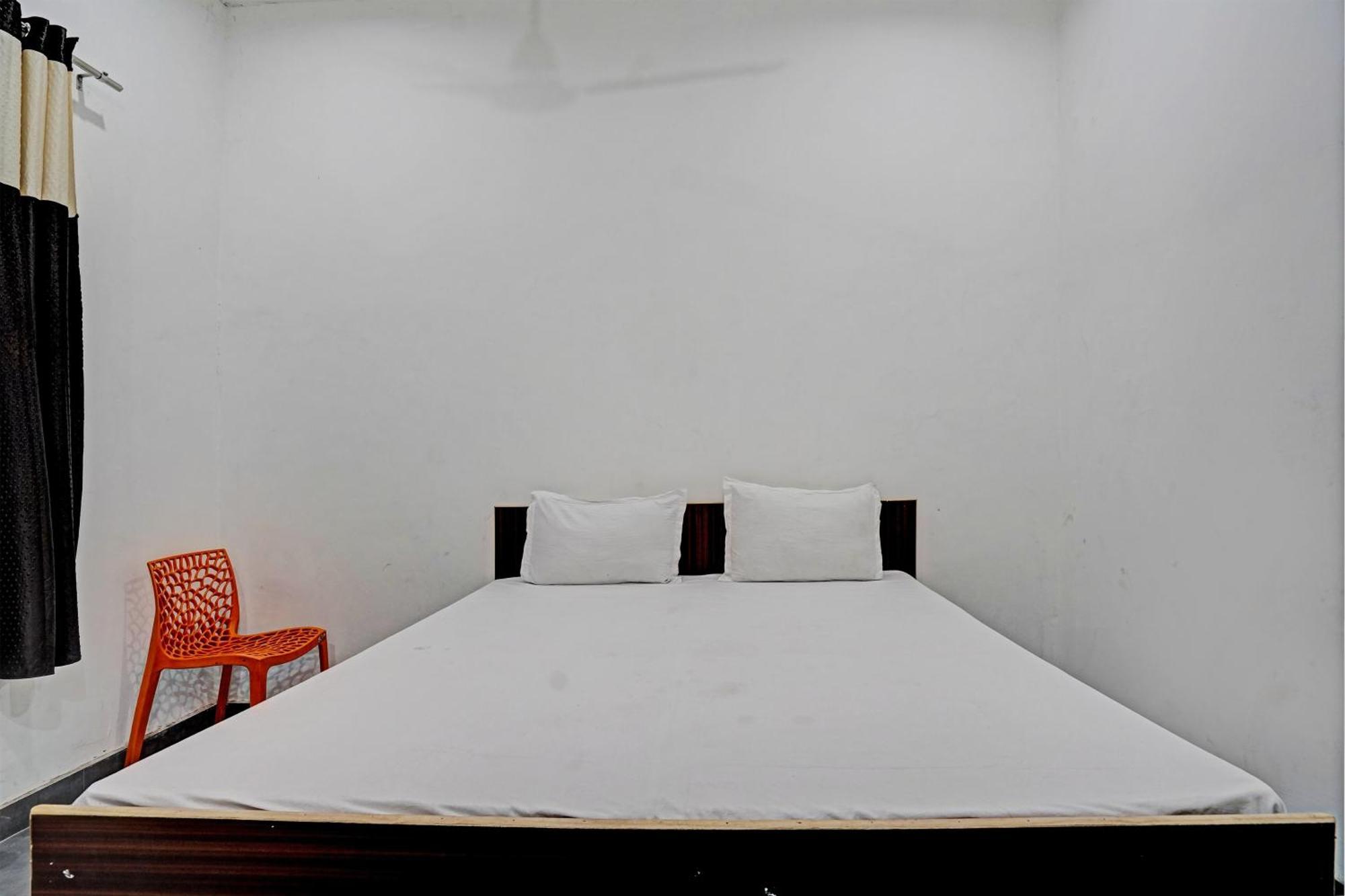 Hāthras Oyo Double Ss Hotel מראה חיצוני תמונה